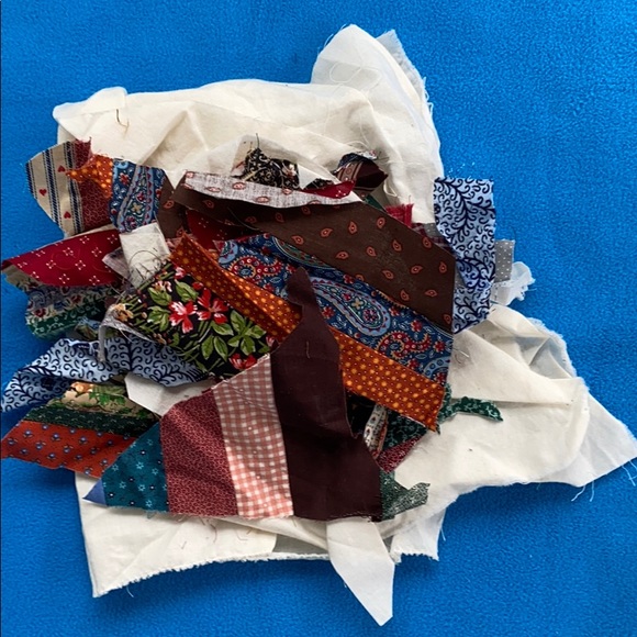 12 Quilt Squares Handmade All Cotton Assorted - Picture 12 of 13